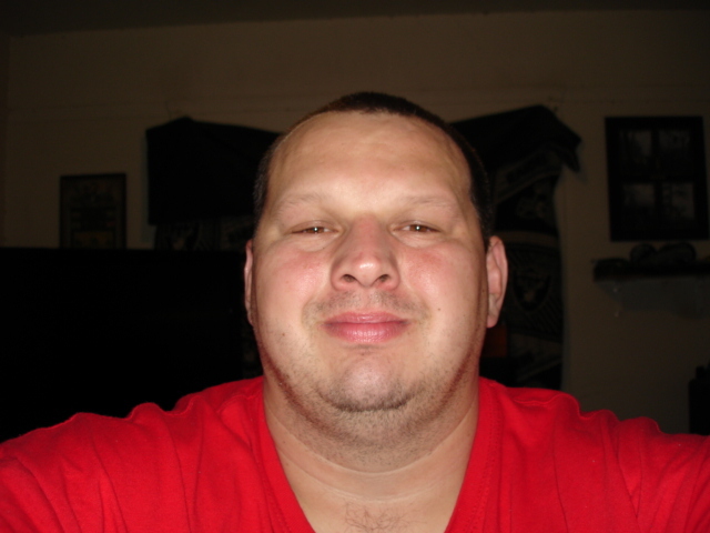 Date this nice looking United States man Michael H from Modesto US12101