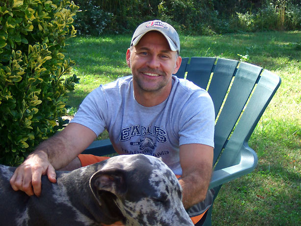 Date this charming United States man Colin from Wallingford US12131