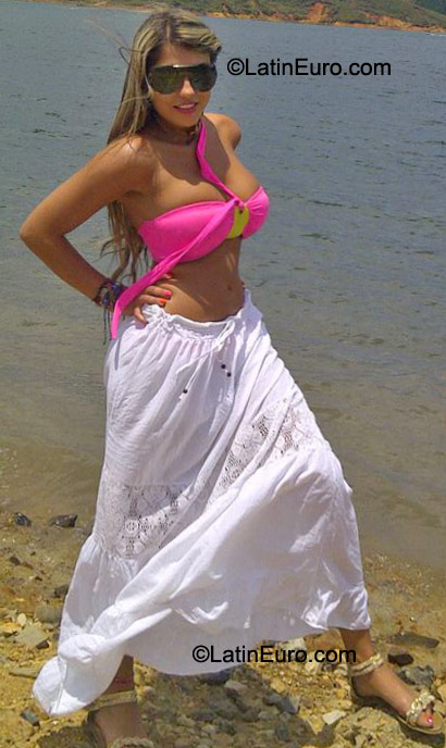 Date this cute Colombia girl Andrejmd from Pereira CO9193