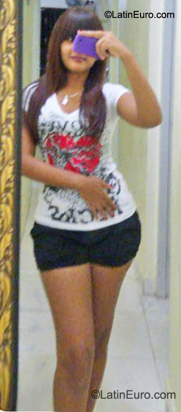 Date this passionate Dominican Republic girl Ilka from Santo Domingo DO10242