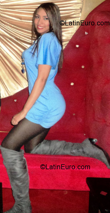 Date this sultry Colombia girl Aileen from Bogotá CO9441