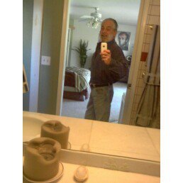 Date this lovely United States man Andythedogmanaz from Phoenix US12240