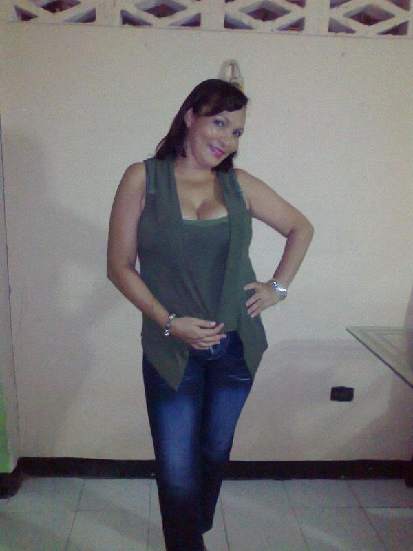 Date this athletic Colombia girl Sonrisa from Cartagena CO9393