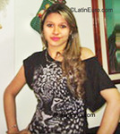 good-looking Colombia girl Yohana from Medellin CO9414