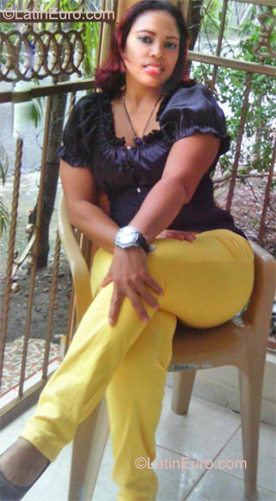 Date this young Dominican Republic girl Midred from Santiago DO10421