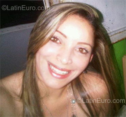 Date this tall Panama girl Rouse from Panama City PA246