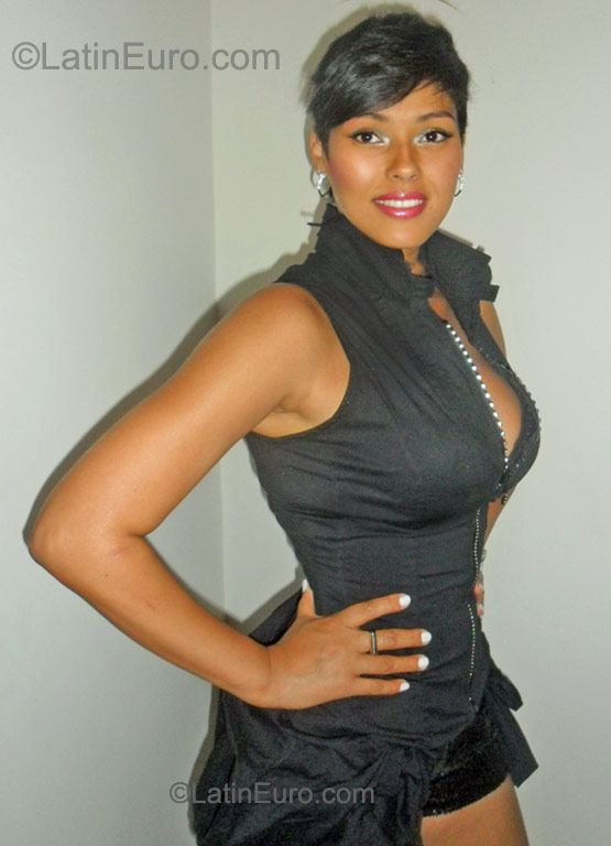 Date this georgeous Colombia girl Miranda from Medellin CO9470