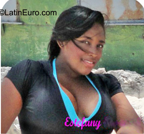 Date this good-looking Colombia girl Estefany from Cartagena CO9474