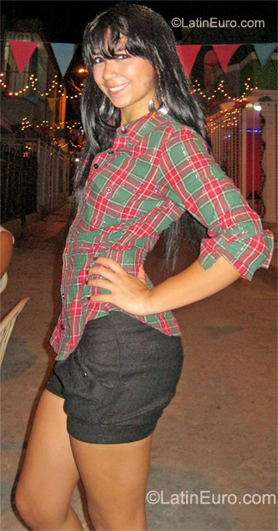 Date this delightful Colombia girl Ana from Bogota CO9496