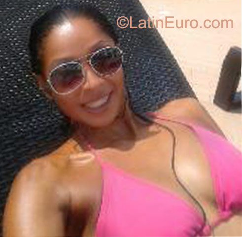Date this sultry Colombia girl Teresa from Cartagena CO9506