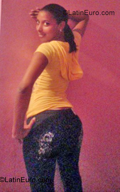 Date this georgeous Dominican Republic girl Milly from Santo Domingo DO10500