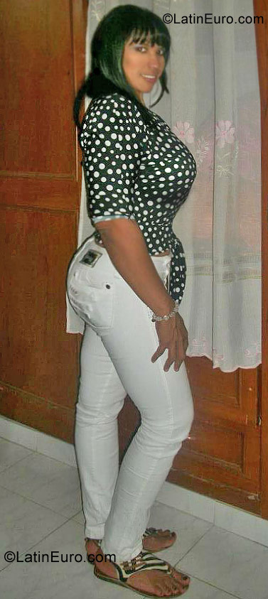 Date this pretty Colombia girl Olga from Cali CO9520