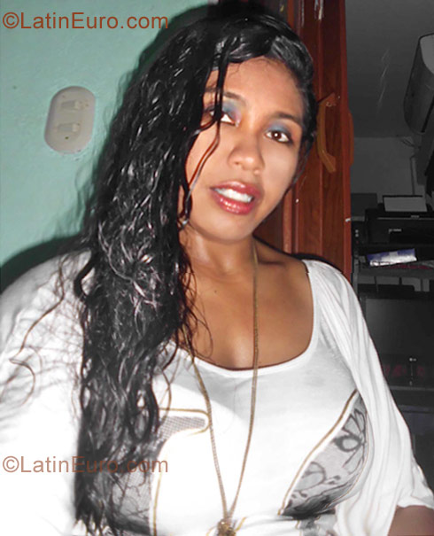 Date this sensual Colombia girl Ana from Cartagena CO9523