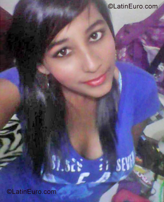 Date this voluptuous Colombia girl Juliana from Medellin CO12002