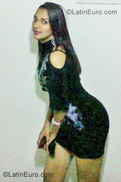 Date this cute Dominican Republic girl Elizabeth from Santo Domingo DO10539