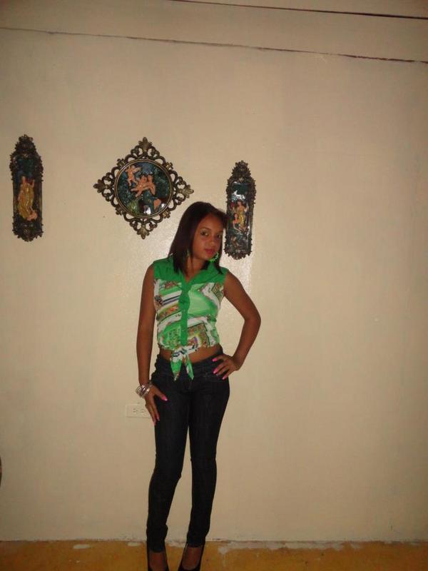 Date this delightful Dominican Republic girl Dania from Santiago DO10558