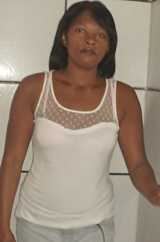 Date this happy Brazil girl Edna from Contagem BR6446