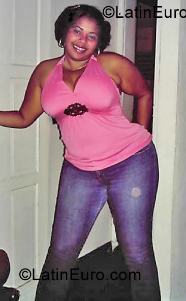 Date this exotic Dominican Republic girl Desiree from Santo Domingo DO10597