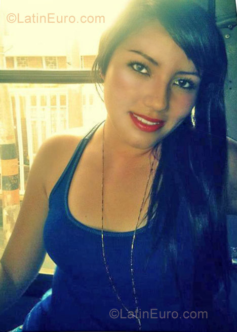 Date this hot Colombia girl Nury from Bogota CO9676