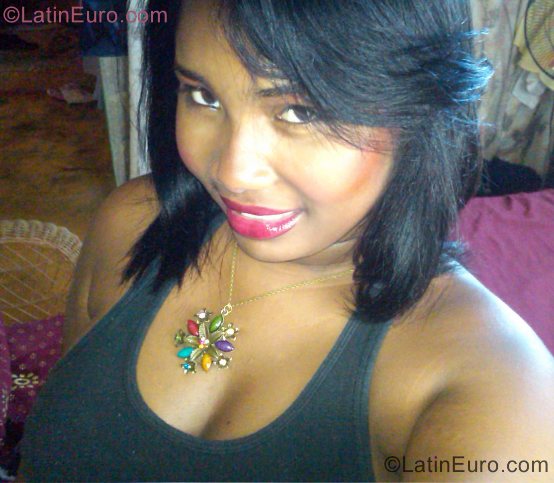 Date this young Dominican Republic girl Carol from Puerto Plata DO10658