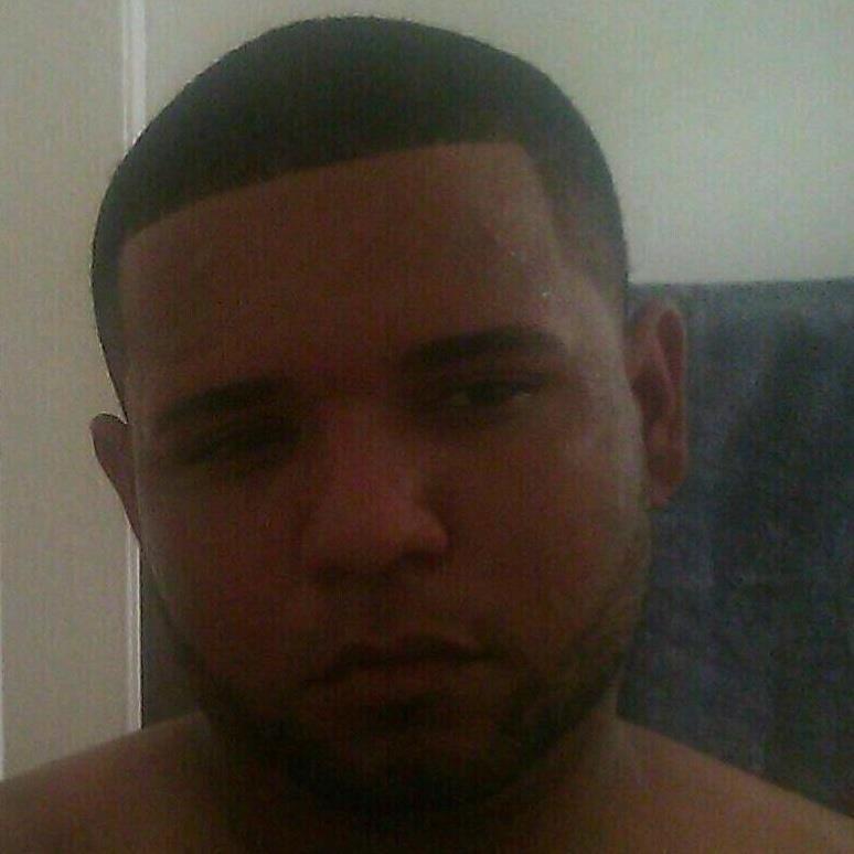 Date this young United States man Da2085 from Miami US12598