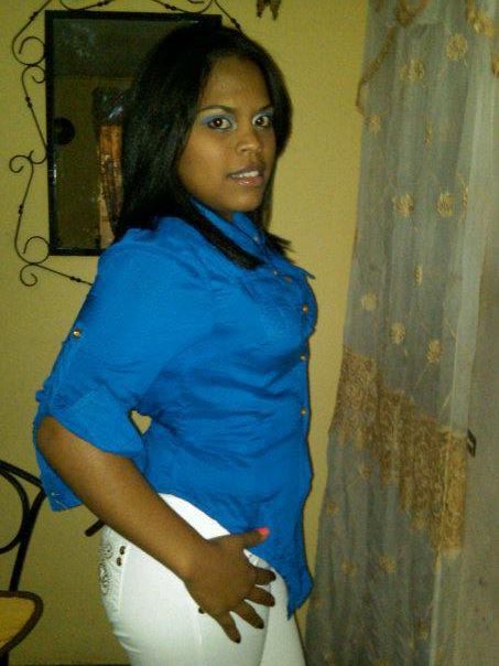 Date this beautiful Dominican Republic girl Laritza from Santigo DO10722