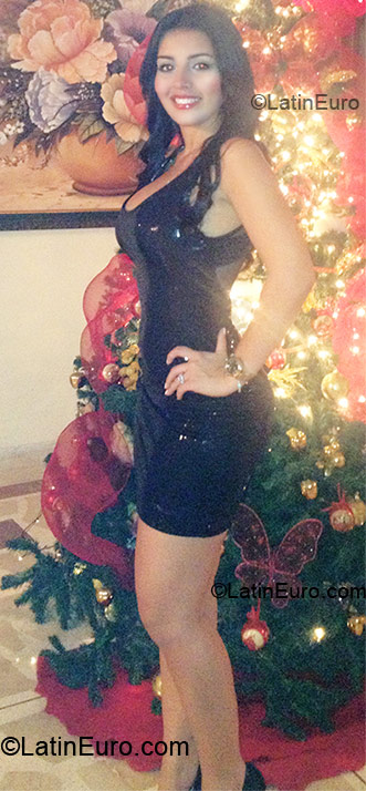 Date this pretty Colombia girl Stephanie from Barranquilla CO9819