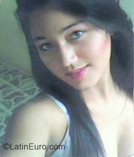Date this georgeous Colombia girl Katerine from Medellin CO9931