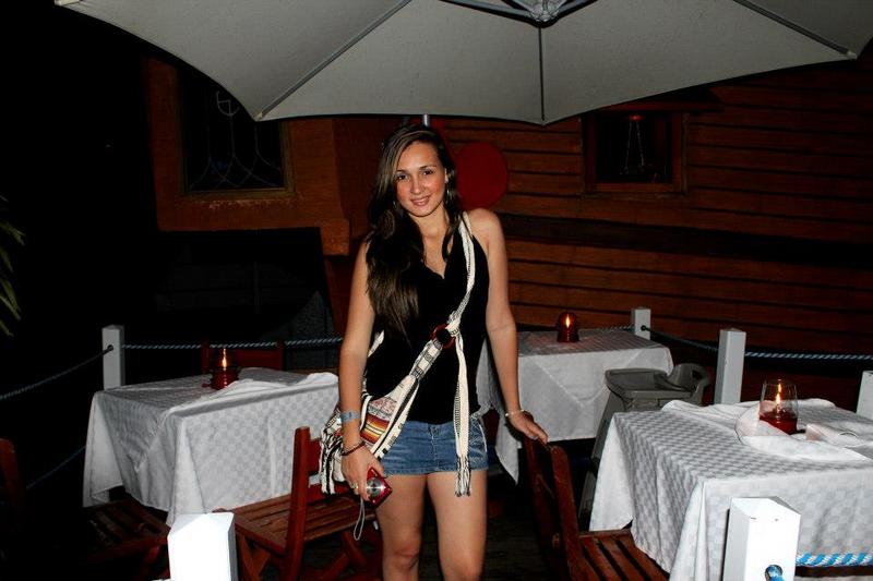 Date this happy Colombia girl Dannamary from Bucaramanga CO9975