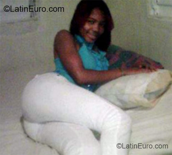 Date this exotic Dominican Republic girl Susana from San Pedro De Macoris DO10903