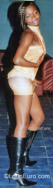 Date this tall Cameroon girl Diana Flora from CM128 CM129