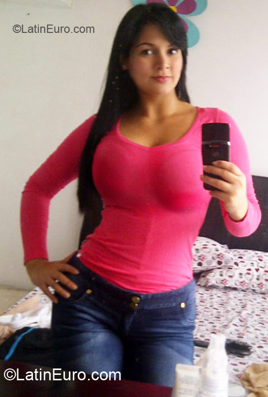 Date this georgeous Colombia girl Luisa from Cali CO10095
