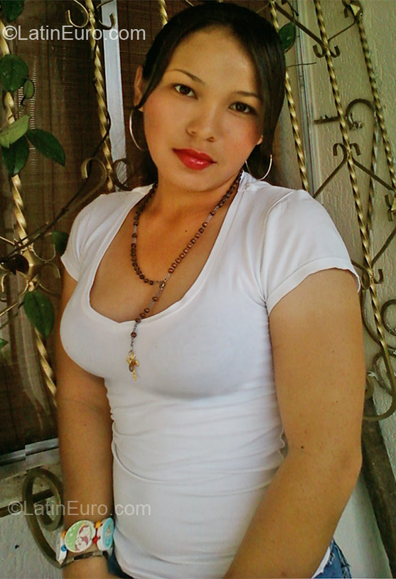 Date this cute Colombia girl Ana Milena from Armenia CO10101