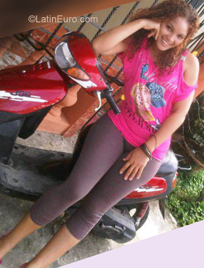 Date this sultry Dominican Republic girl Ani from Bonao DO10972