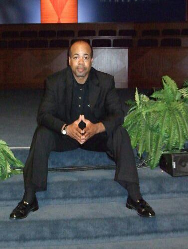 Date this voluptuous United States man Lawrence from Sanfrancisco US12841