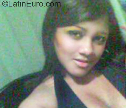 Date this foxy Colombia girl Vanesa from Cali CO10169