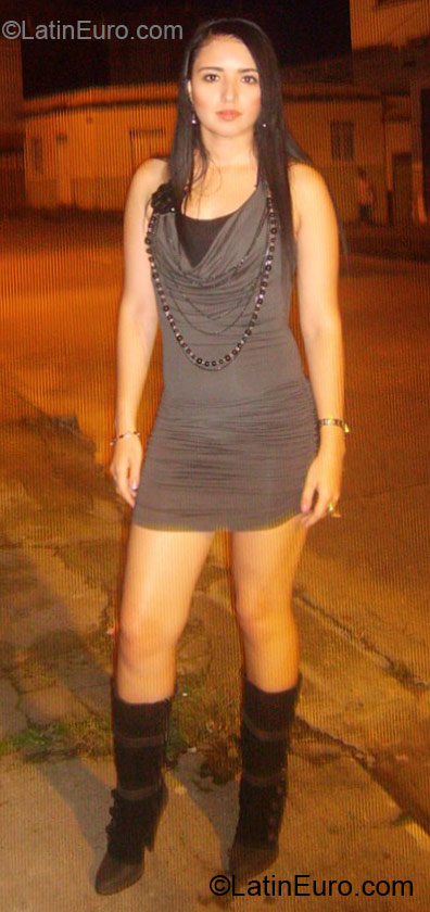 Date this cute Colombia girl Leidy from Armenia CO10202
