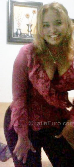 Date this attractive Panama girl Kelly from Panama City PA278