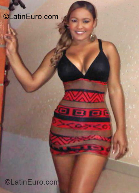 Date this stunning Colombia girl Lizeth from Cali CO10889