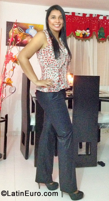 Date this exotic Colombia girl Martha from Cali CO10601