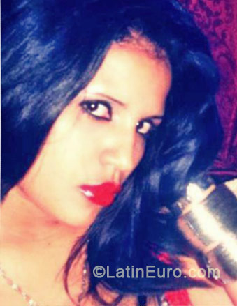Date this sensual Dominican Republic girl Jeannette from San Pedro De Macoris DO11239