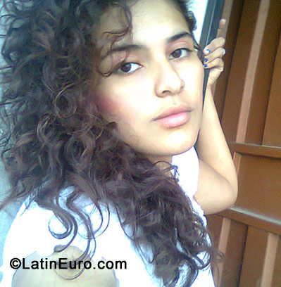 Date this voluptuous Honduras girl Ruth from Tegucigalpa HN672