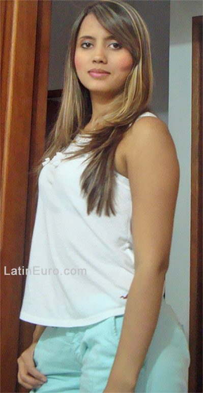 Date this stunning Colombia girl Cristina from Medellin CO10497