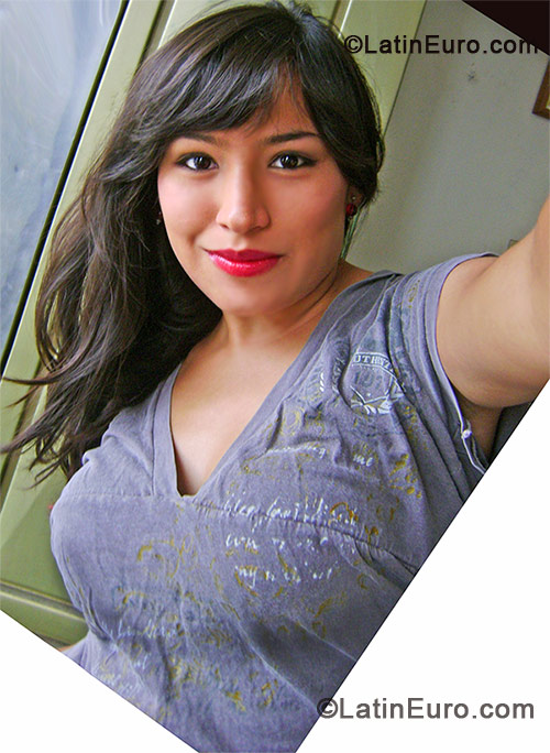 Date this tall Colombia girl Karen from Cali CO10536