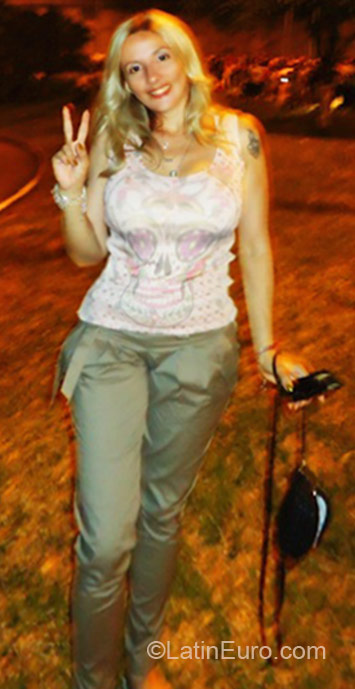 Date this fun Brazil girl Mariana from Pouso Alegre BR6760