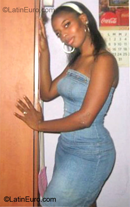 Date this lovely Colombia girl Patricia from Villavicencio CO10636