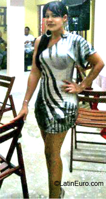 Date this fun Dominican Republic girl Joelis from Santo Domingo DO11477