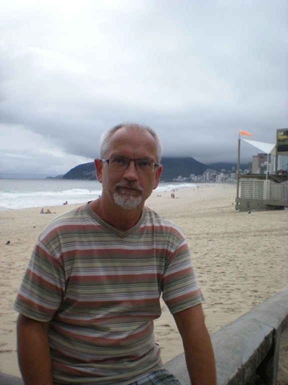 Date this funny Poland man Moniak from Warsaw PL35