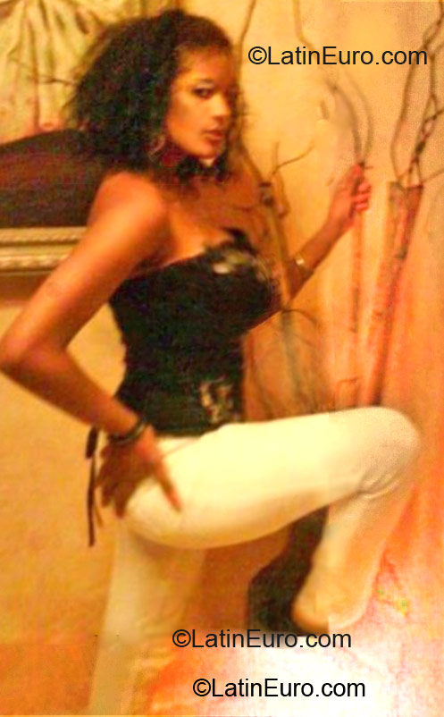 Date this charming Dominican Republic girl Yanette from Santiago DO11647