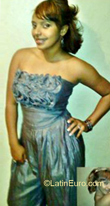 Date this stunning Dominican Republic girl Kilsy from Santiago DO11588
